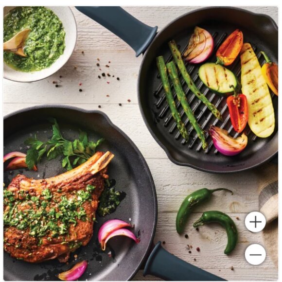 NEW Tramontina 2-Piece Pre-Seasoned Cast Iron Skillet Set 10
